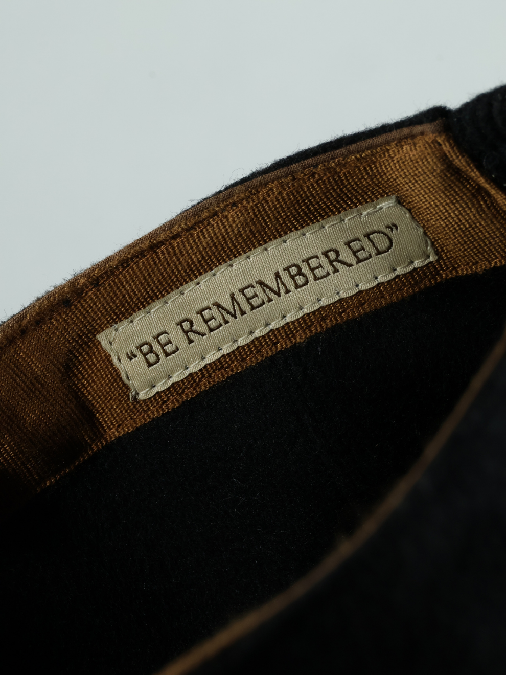 WOOL SIGNATURE (LIMITED)